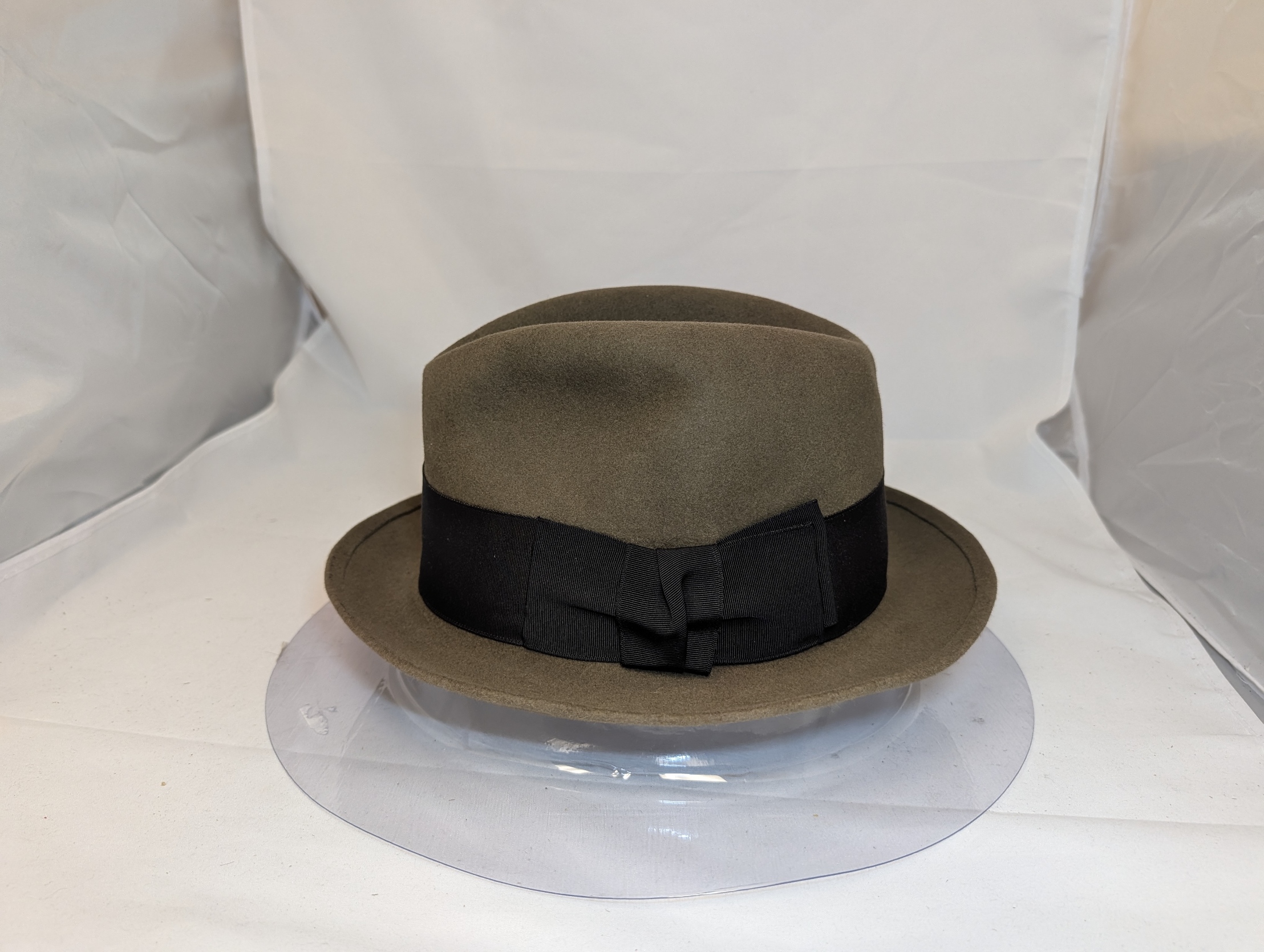 Wormser Regency Series light brown dress fedora size 7 1/4 with 1 7/8 inch brim