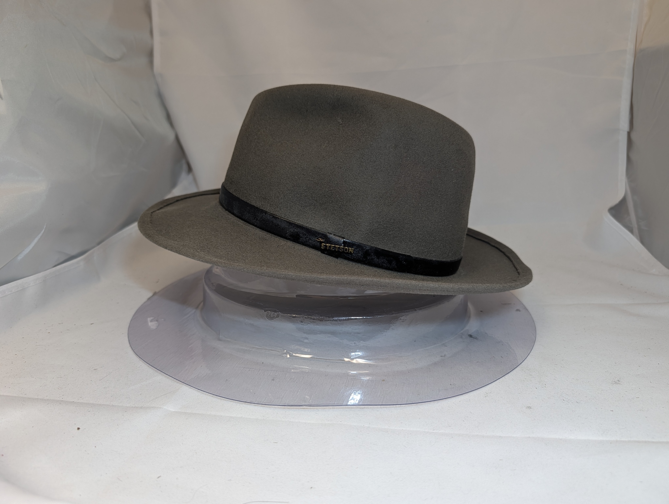 Vintage Stetson Zephyr Weight 4X Fedora gray leather band size 7 1/8 with hat pin